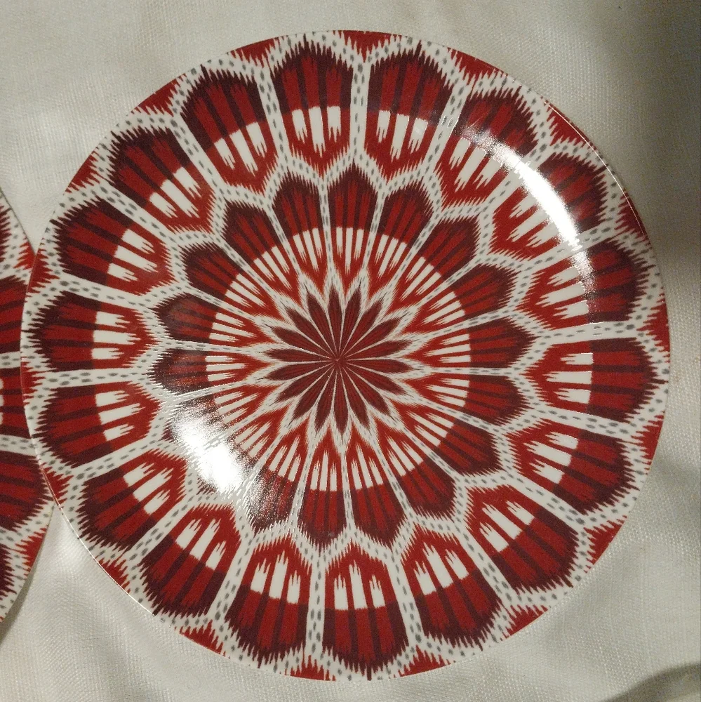 Williams Sonoma Schumacher Red & White Ikate Mandala Design Dinner Plates